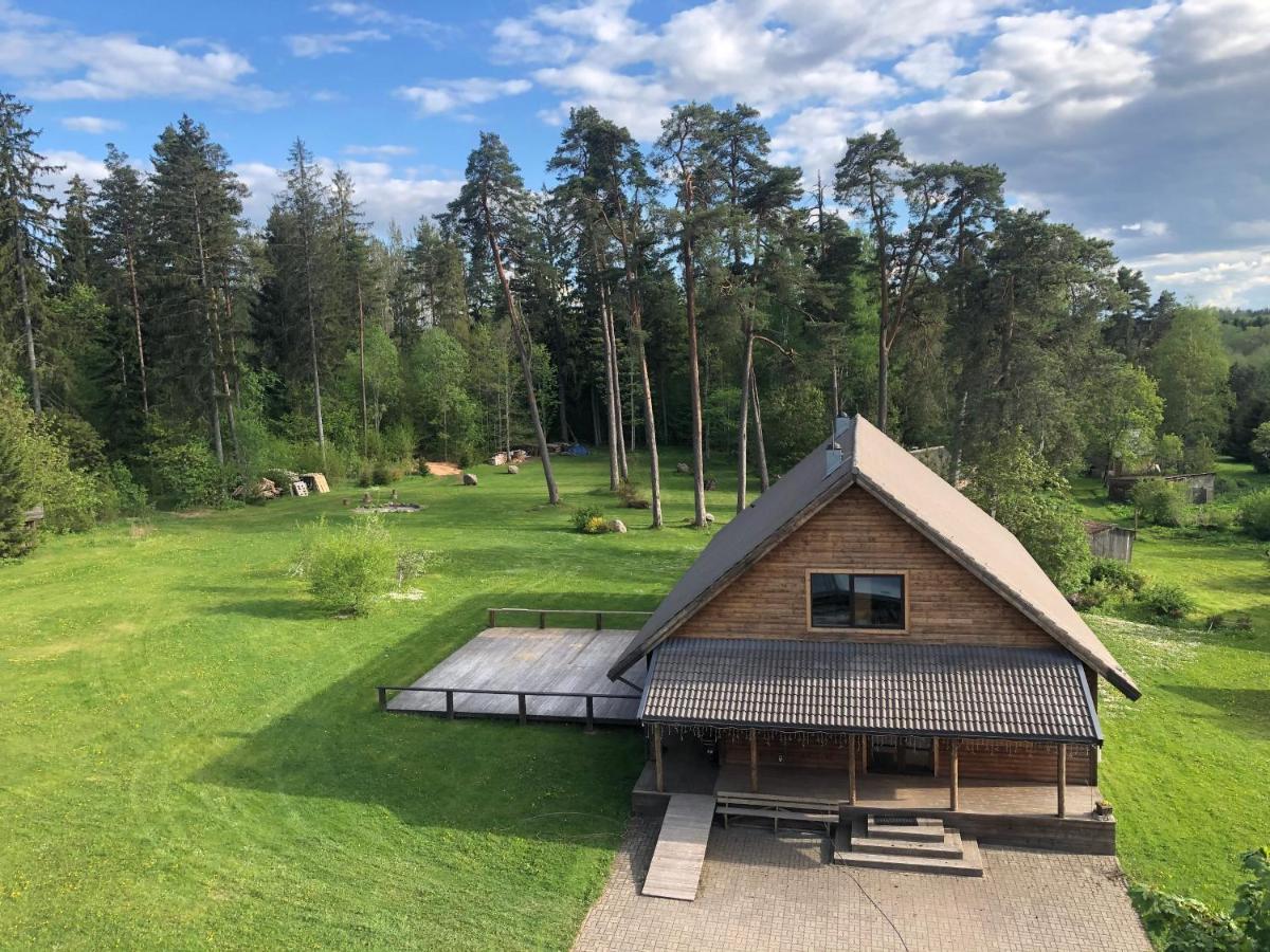 Kivimaee Turismitalu Hostel Taagepera Buitenkant foto
